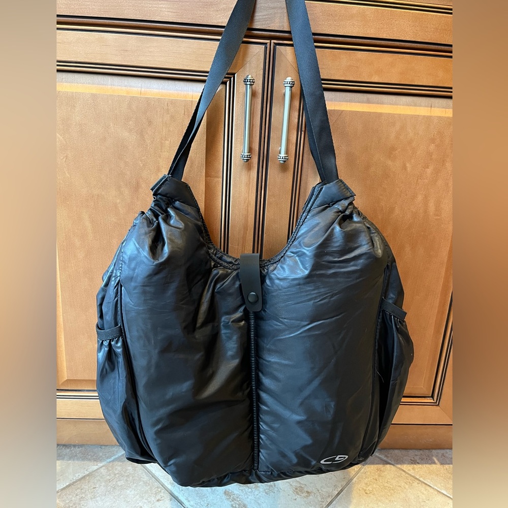 CHAMPION Trendy Luxury Chic LG Black with Pink Lining Puffer Tote Bag